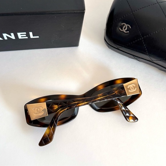 Vintage Chanel Sunglasses - Picture 2 of 8